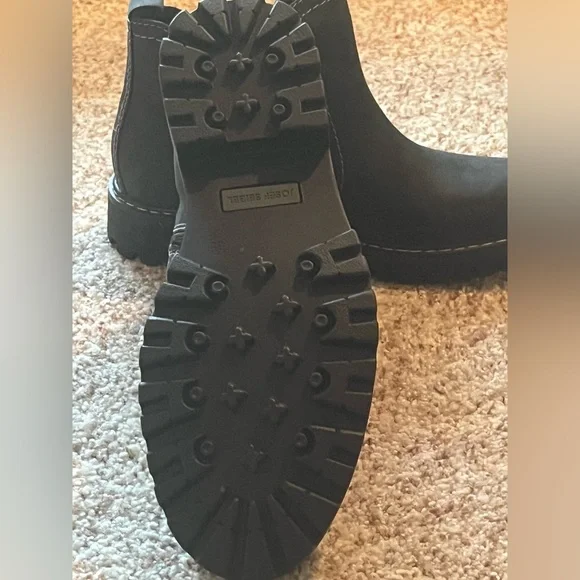 New Josef Seibel Dark Black Suede Leather Boot With Side Zipper, Never worn. 38 - Picture 4 of 12